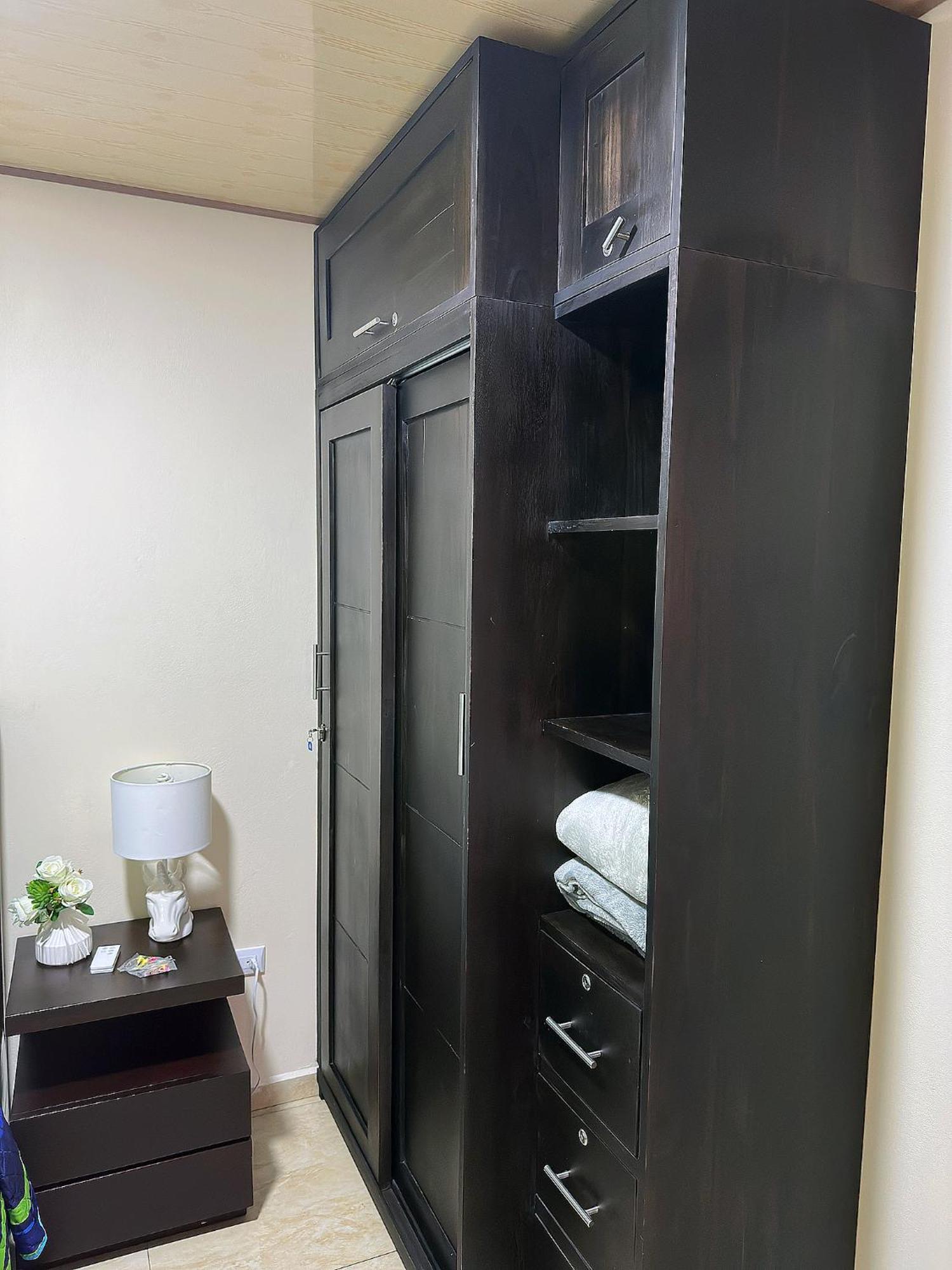 Senderos Apartment, Self Check- In, Airport Sjo 5 Min Río Segundo Kültér fotó