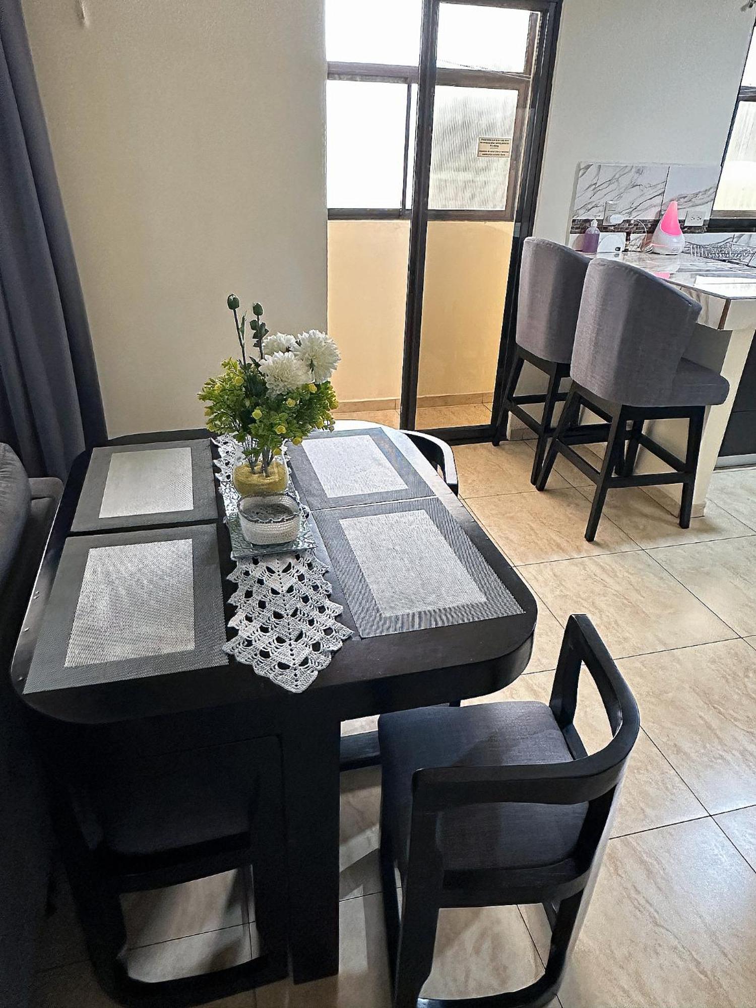 Senderos Apartment, Self Check- In, Airport Sjo 5 Min Río Segundo Kültér fotó