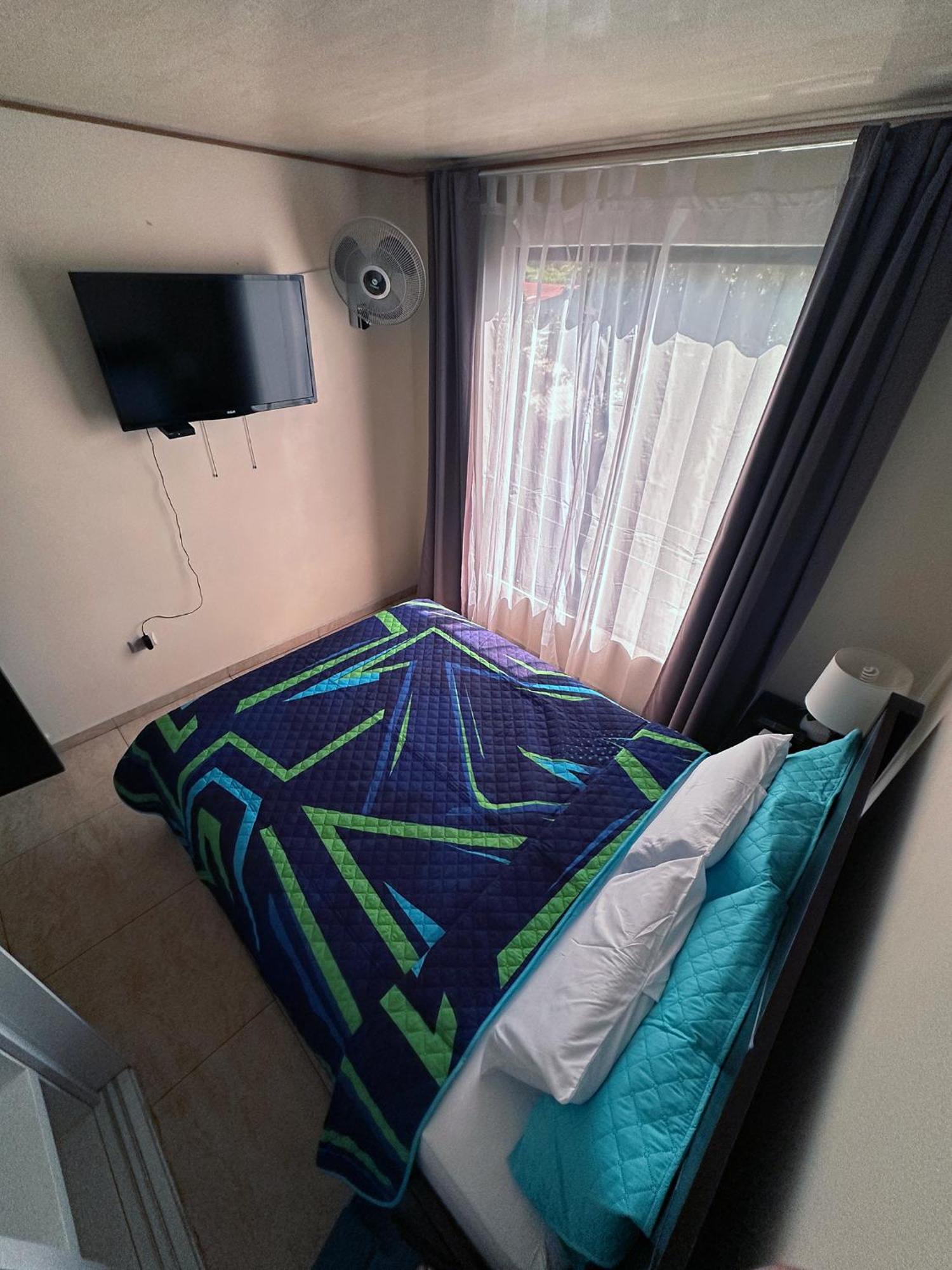 Senderos Apartment, Self Check- In, Airport Sjo 5 Min Río Segundo Kültér fotó